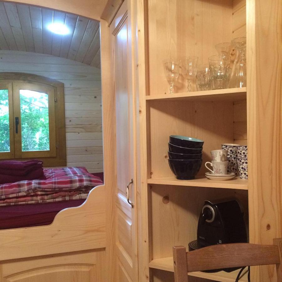 Chambres D'Hotes Et Roulotte Au Bonheur Du Parc Le Breuil  Exterior foto